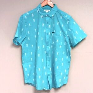 Men's Vintage Summer button up T-Shirt blue with pineapples Lg  NWT